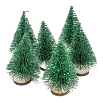 Mini fenyő fa talpon sötét zöld 7cm 6db-os